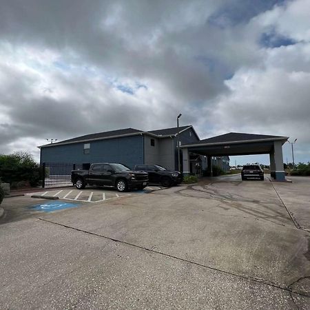Super 8 By Wyndham Lake Charles/Sulphur Exterior foto