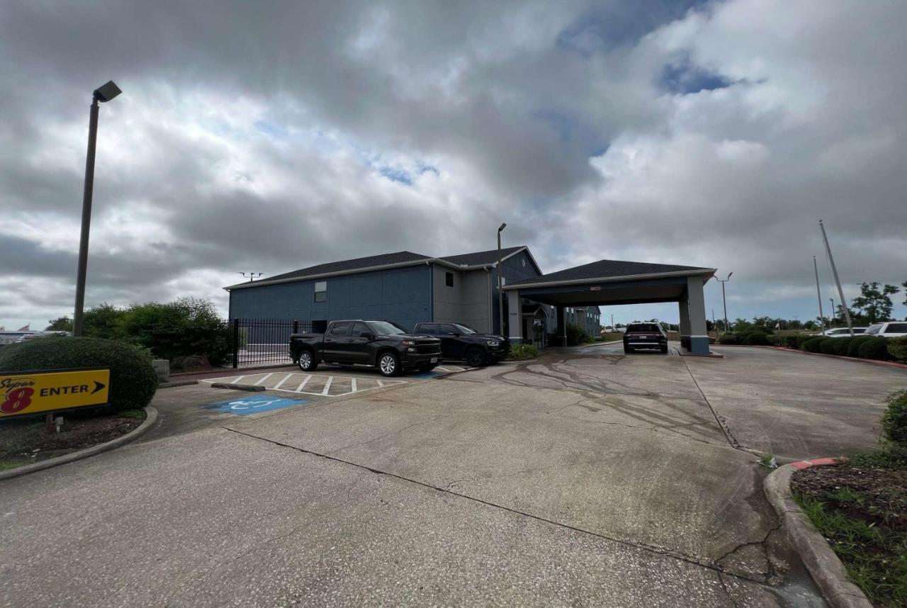 Super 8 By Wyndham Lake Charles/Sulphur Exterior foto