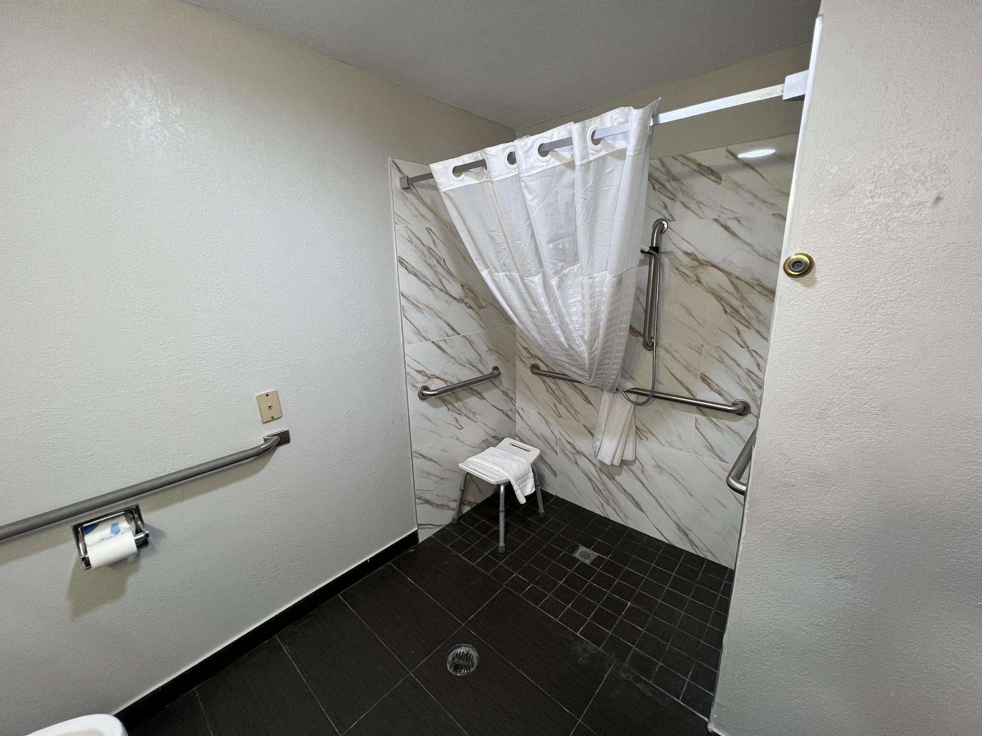 Super 8 By Wyndham Lake Charles/Sulphur Exterior foto